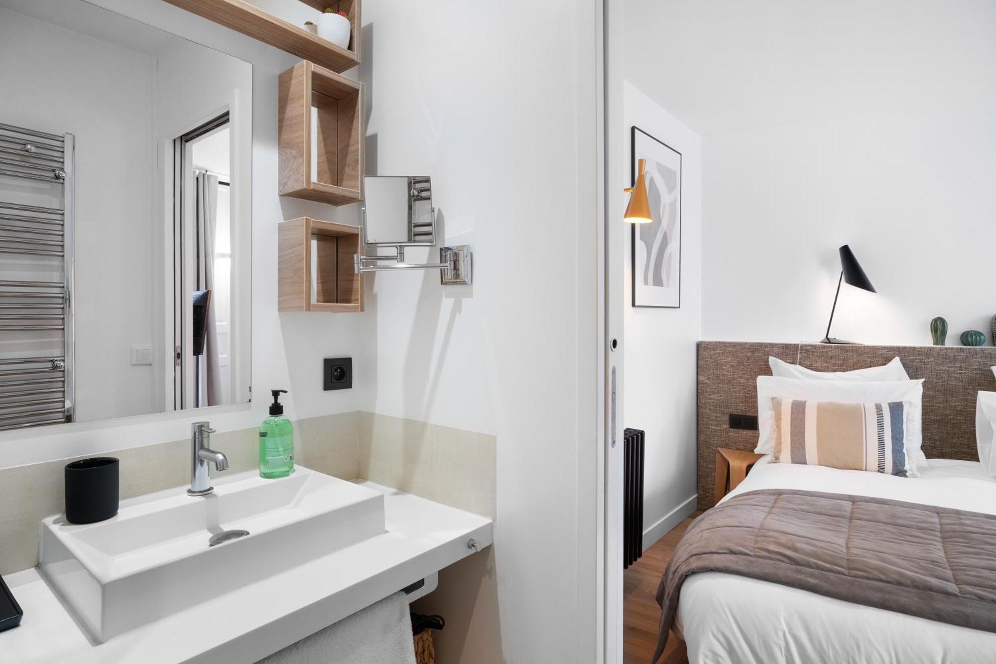 פריז Appartement 30M2 Cosy A 5 Min A Pied Du Musee Du Louvre מראה חיצוני תמונה