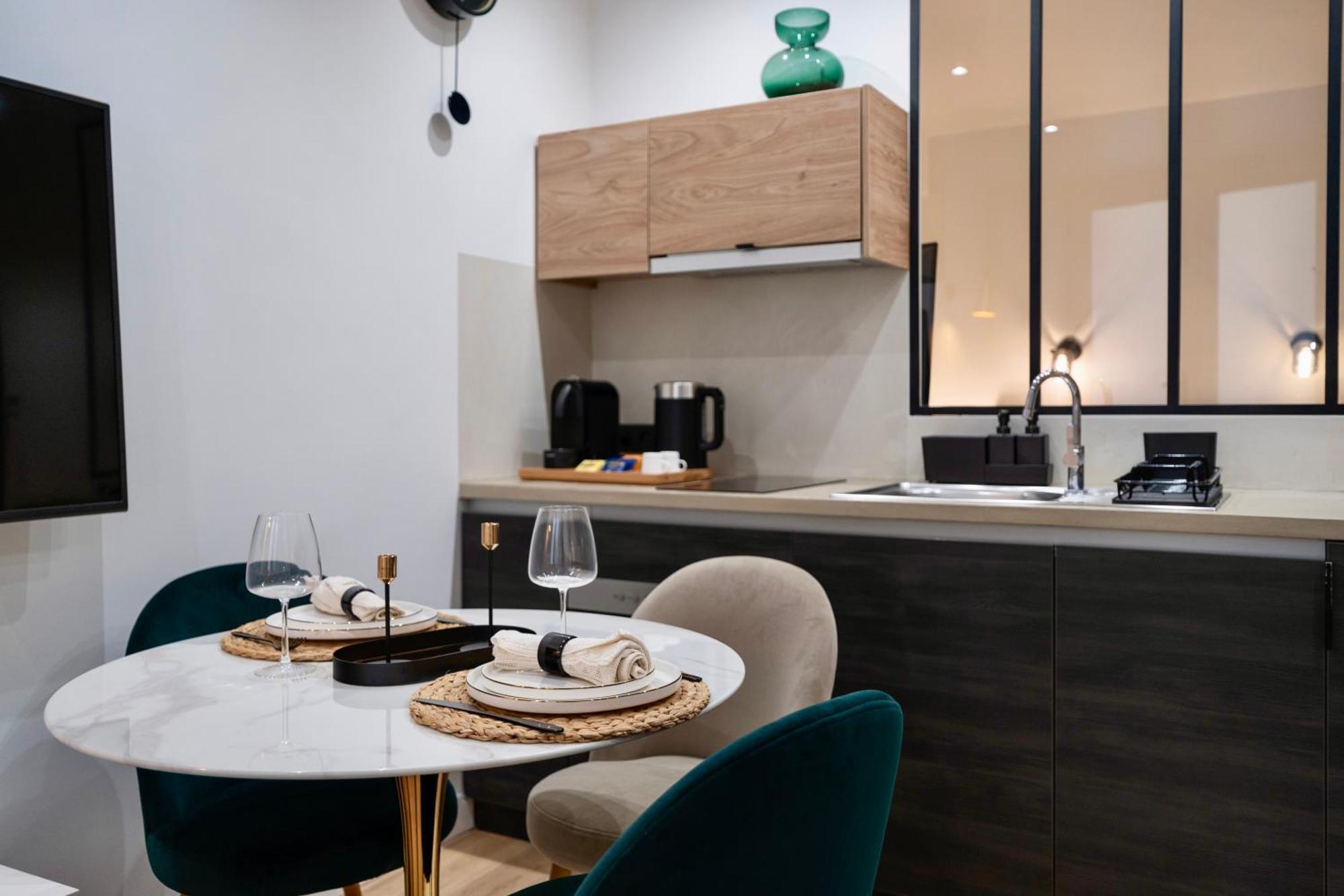 פריז Appartement 30M2 Cosy A 5 Min A Pied Du Musee Du Louvre מראה חיצוני תמונה